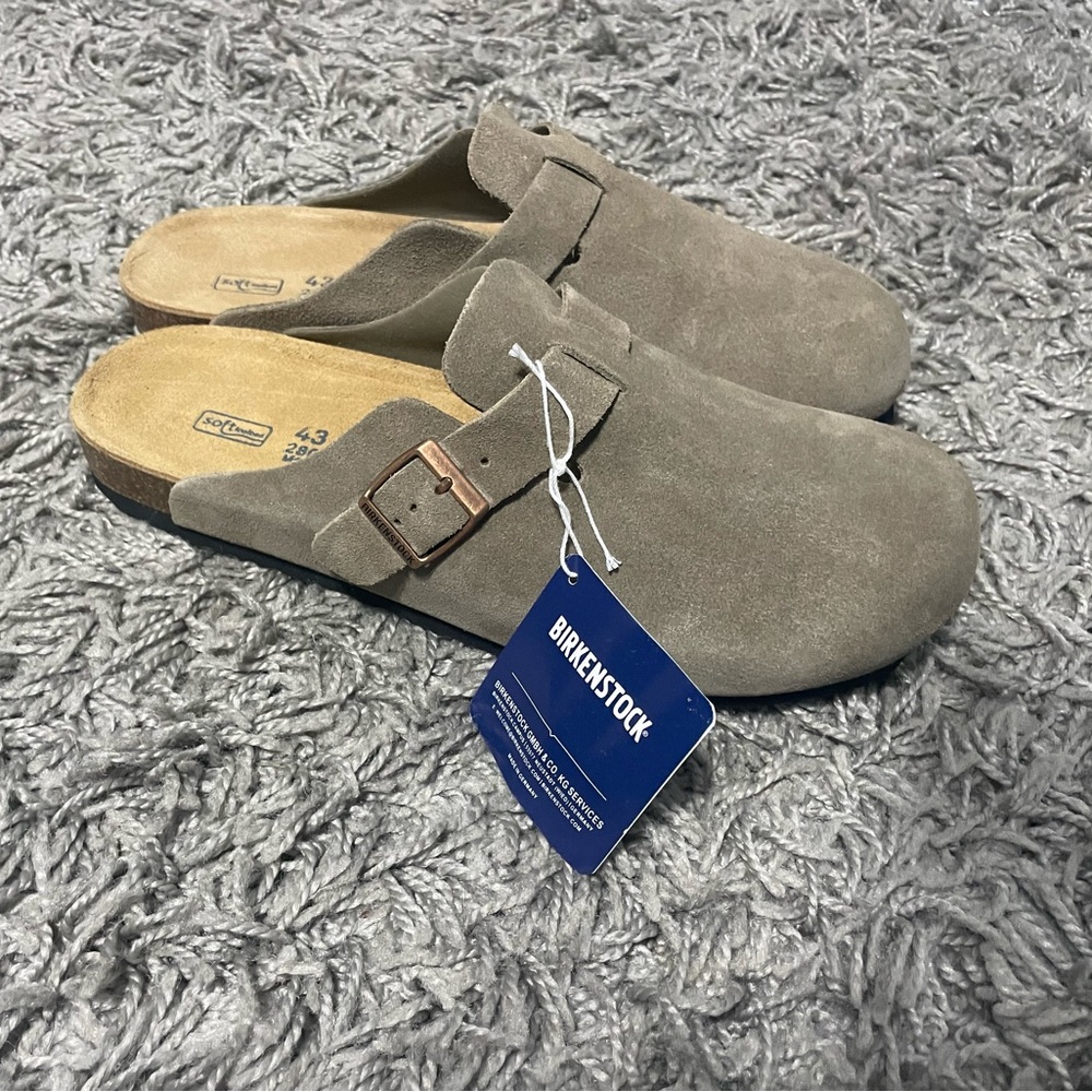 Men’s 10 Leather Suede Taupe Boston Clogs